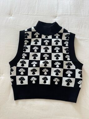 Forever 21 Mushroom Black Ribbed Knit Crop Top